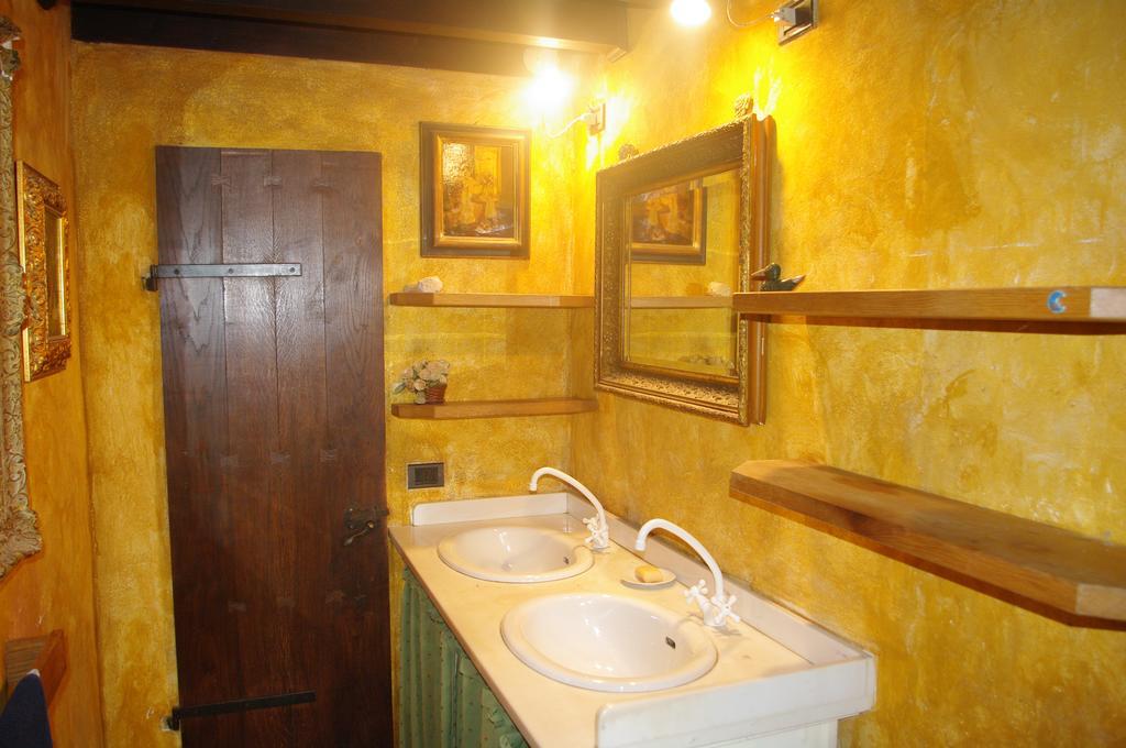 Вілла La Casa Sopra Le Nuvole Medesano Екстер'єр фото